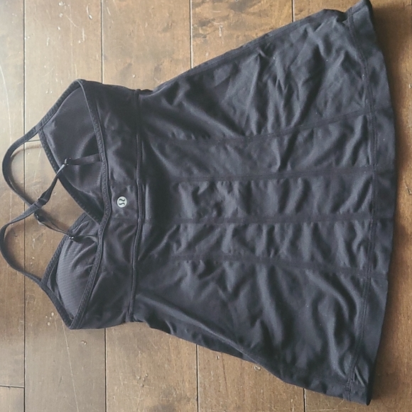 Sz 4 Lululemon tank top lot - Picture 4 of 4